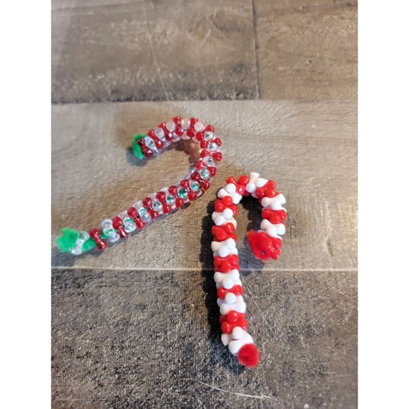 Beaded candy cane red white ornament xmas set handmade - Picture 3 of 3